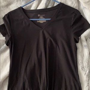 black Plain v-neck